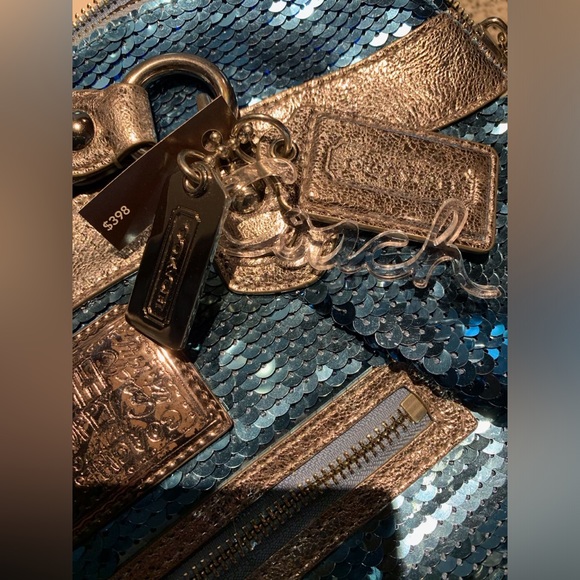 LIMITED EDITION COACH POPPY blue sequin bag with brushed silver leather straps - Picture 11 of 17